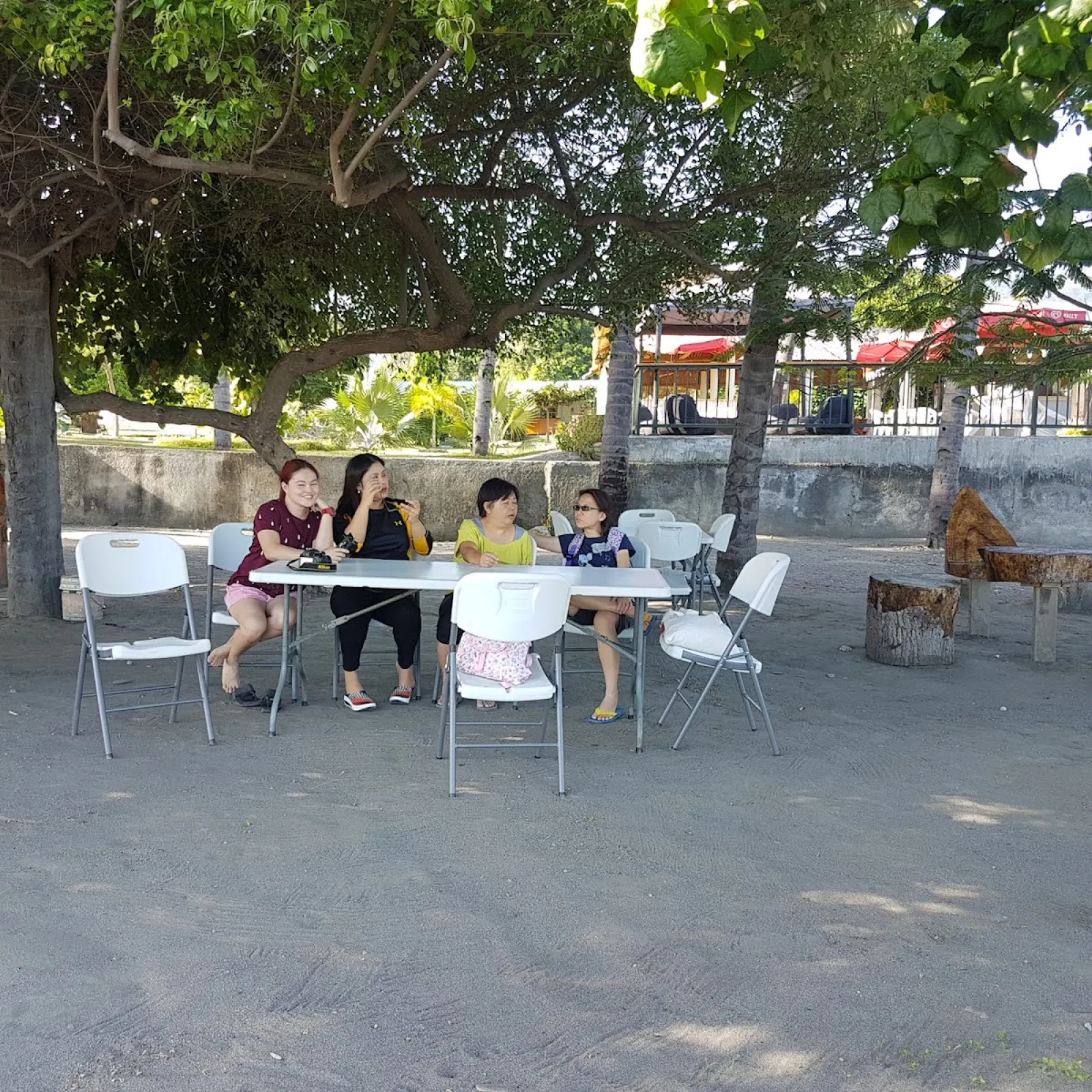 Lauhata Beach Escape