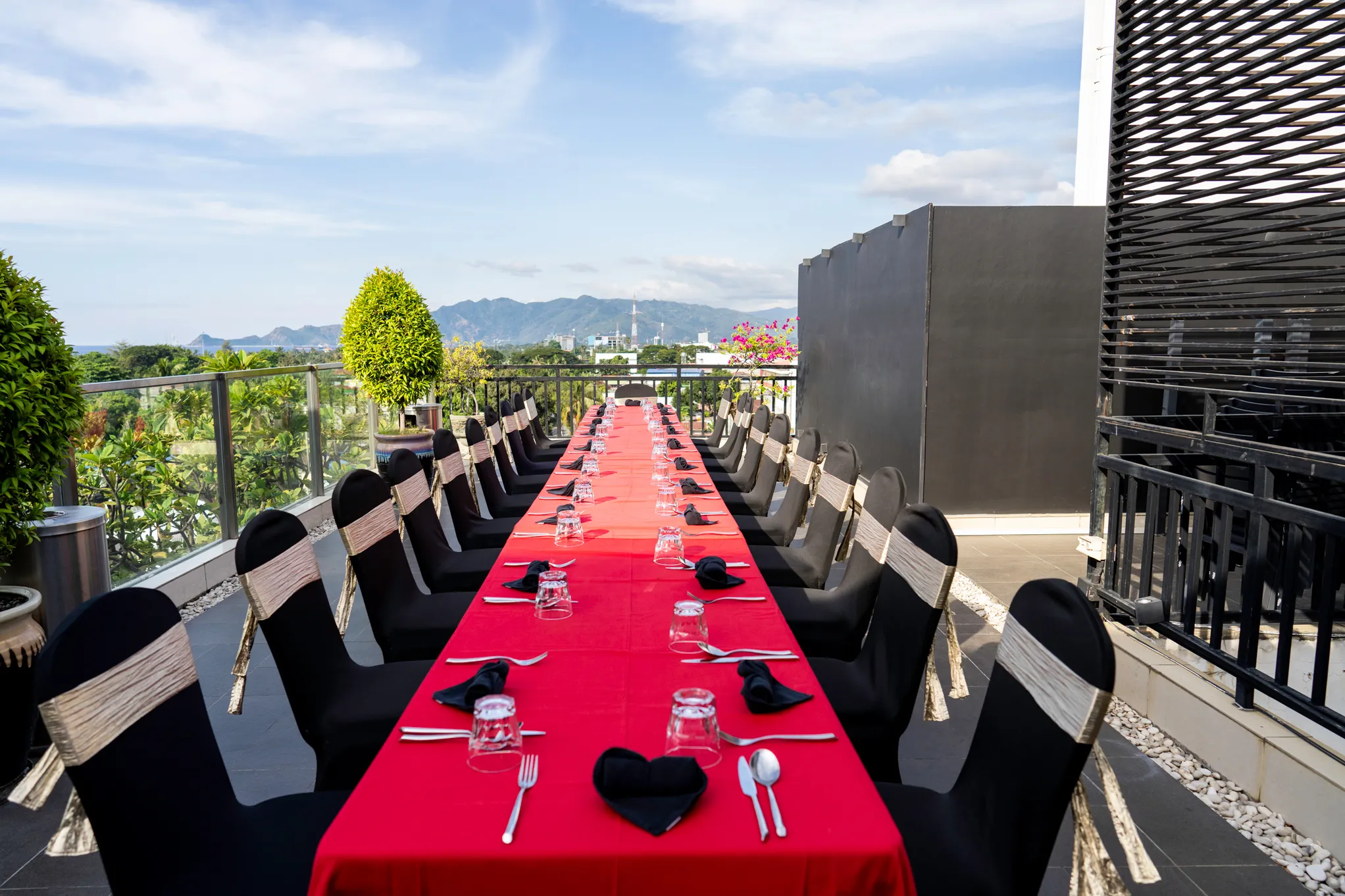 Panorama Restaurant & Sky Bar